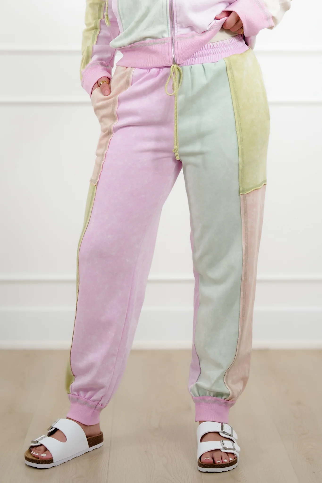 Color Blocked Elastic Waist Joggers