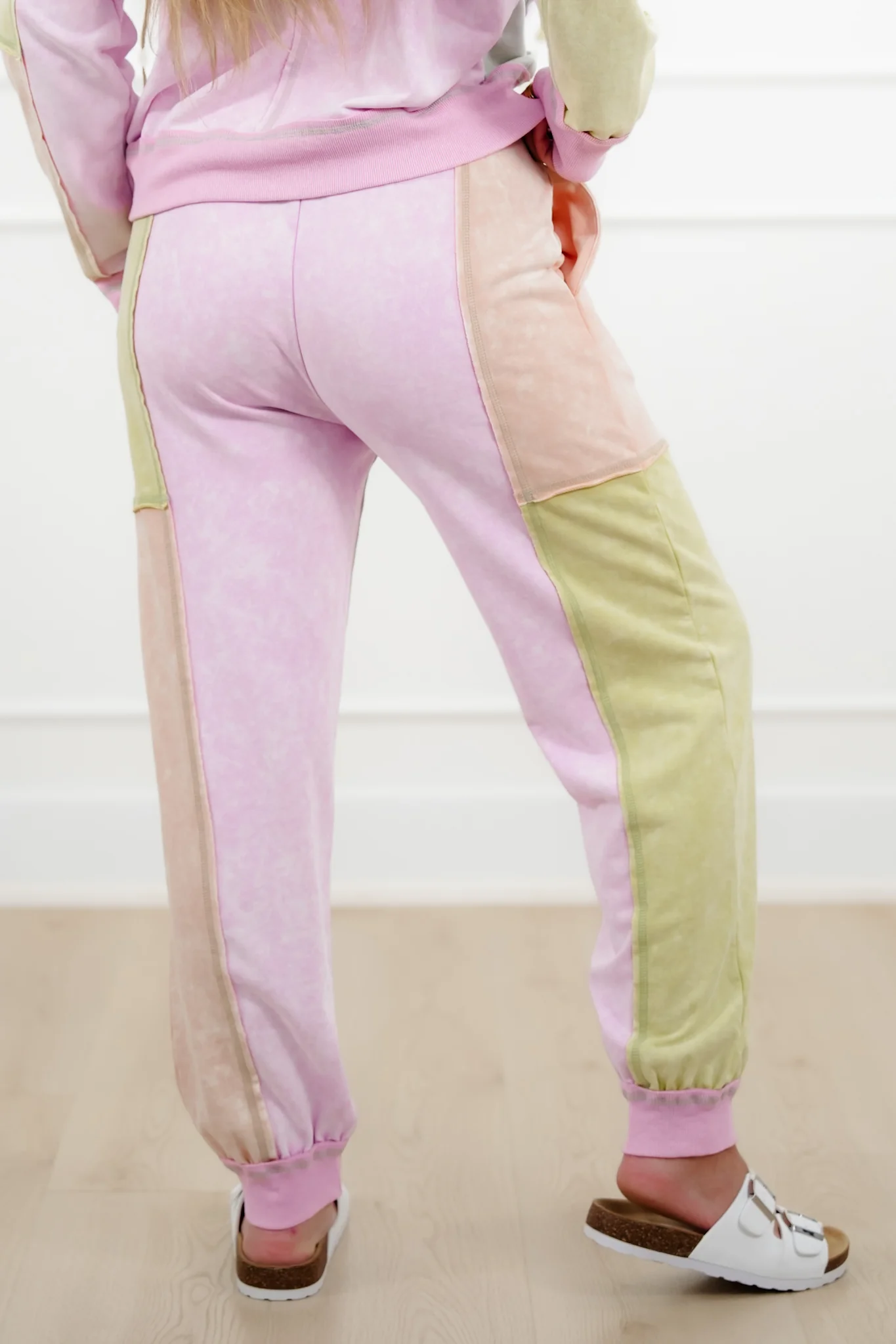 Color Blocked Elastic Waist Joggers - Image 5