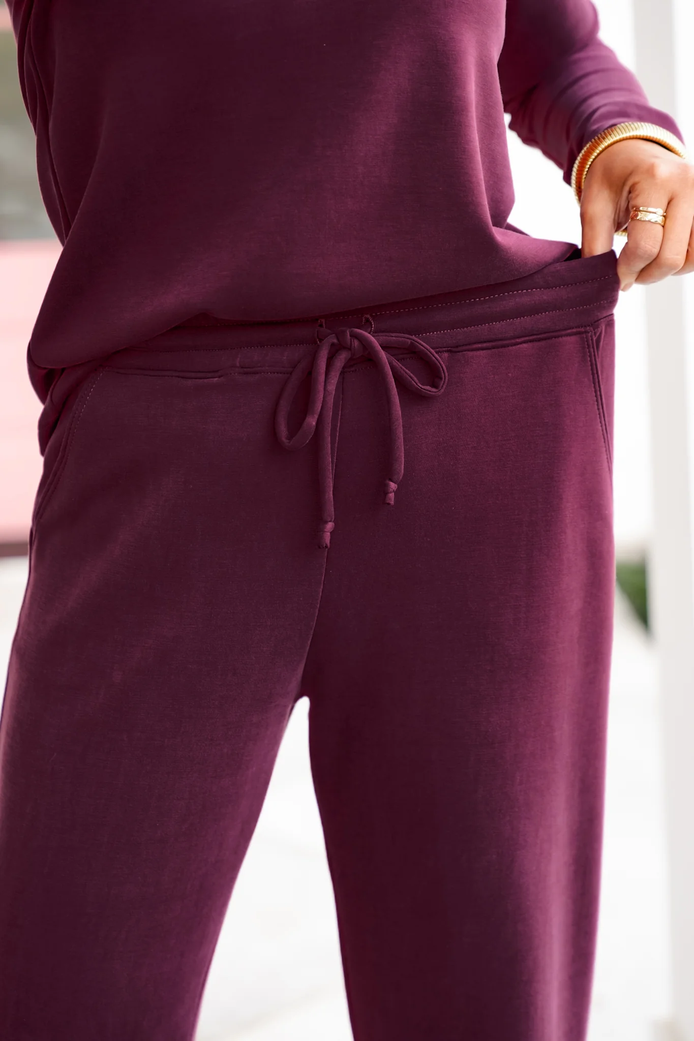 Elastic Waist Tapered Leg Pants - Image 10