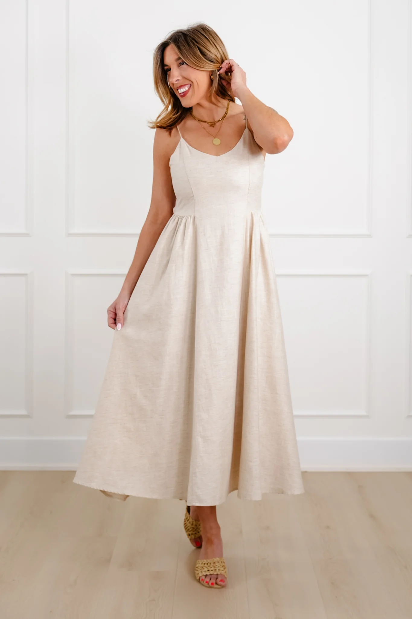 Plus/Reg Beige Sleeveless Midi Dress