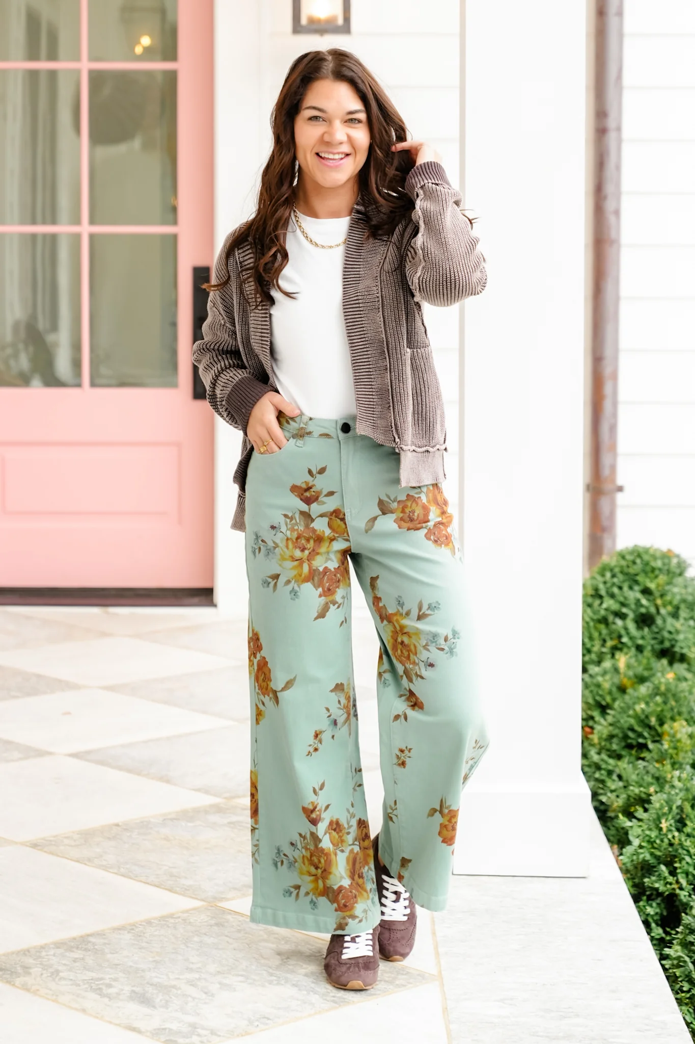 Plus/Reg Floral Print High Waisted Wide Leg Pants - Image 5