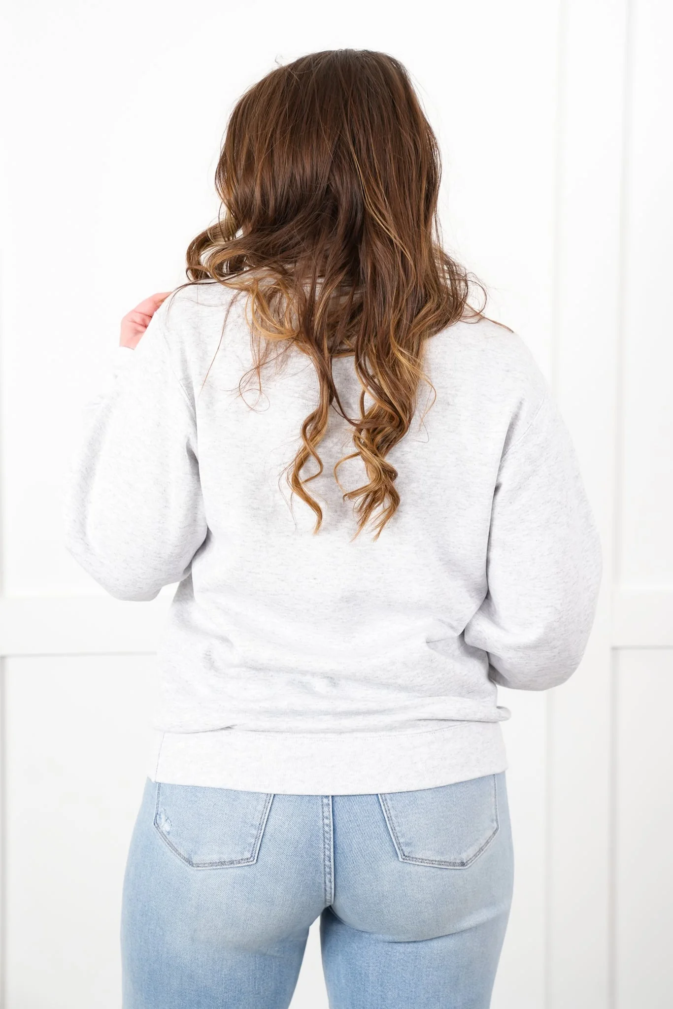 Plus/Reg Long Sleeve Hot Mess Baseball Mama Graphic Sweatshirt - Image 4