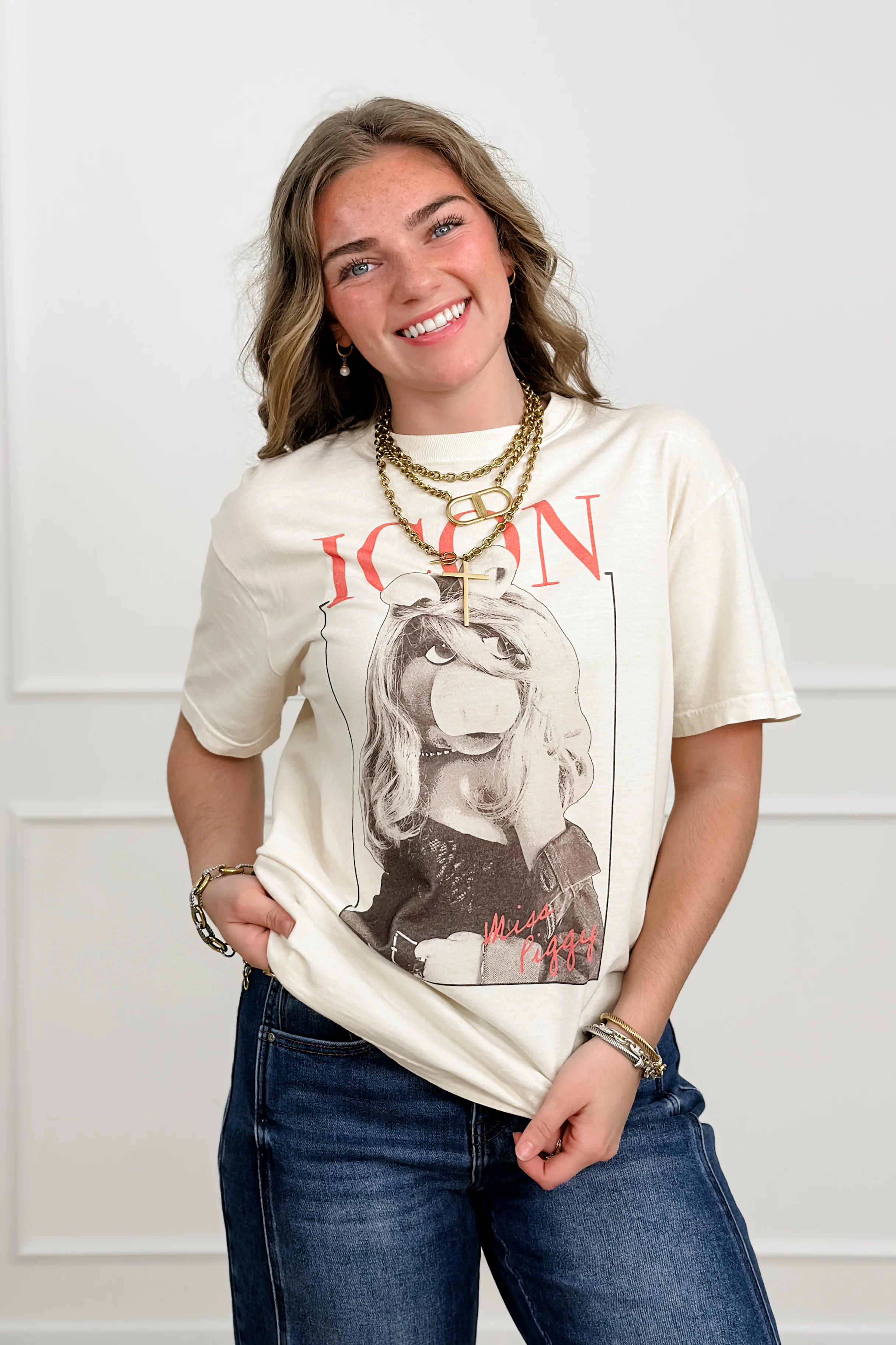Plus/Reg Short Sleeve "Miss Piggy Icon" Graphic Tee - Image 2