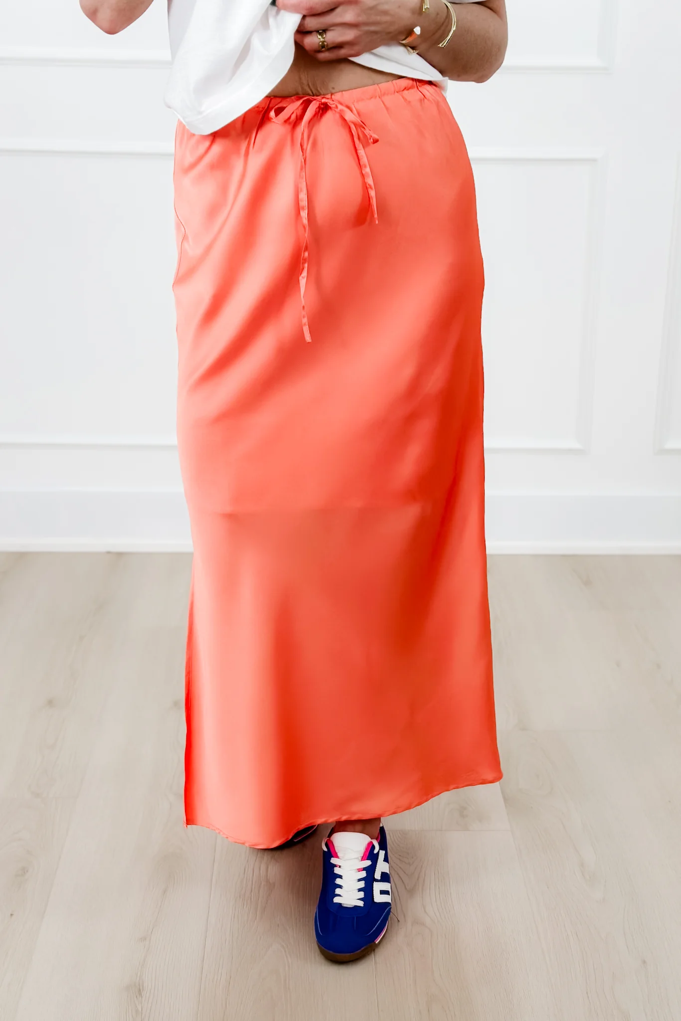 Satin Elastic Waist Midi Skirt with Side Slit - Image 4