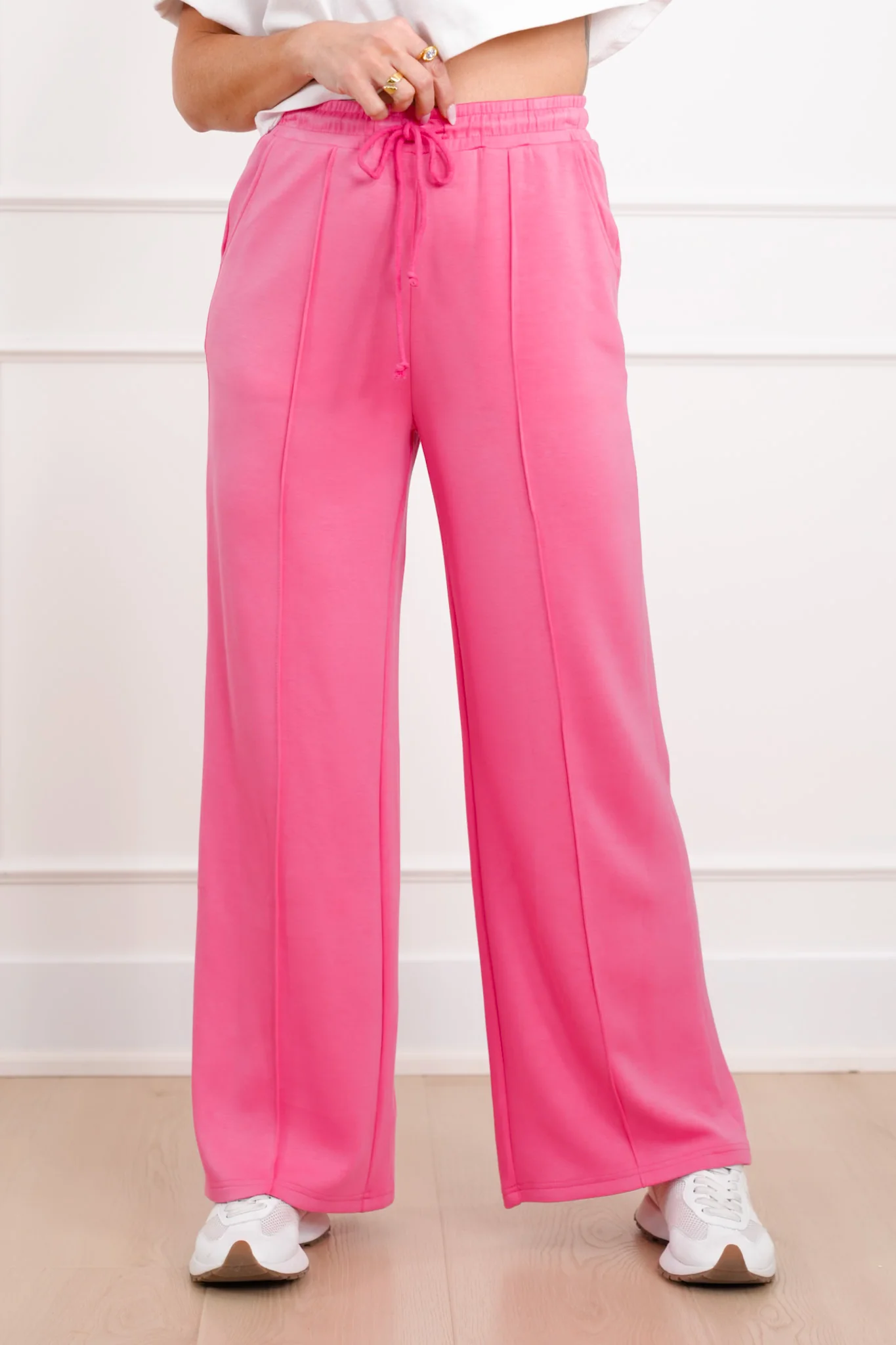 Smooth Knit Elastic Waist Pintuck Sweatpants - Image 3