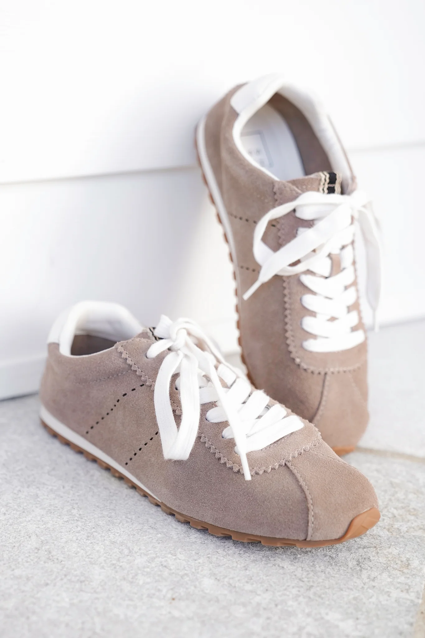 Shu Shop Retro Low-Top Suede Sneakers - Image 3